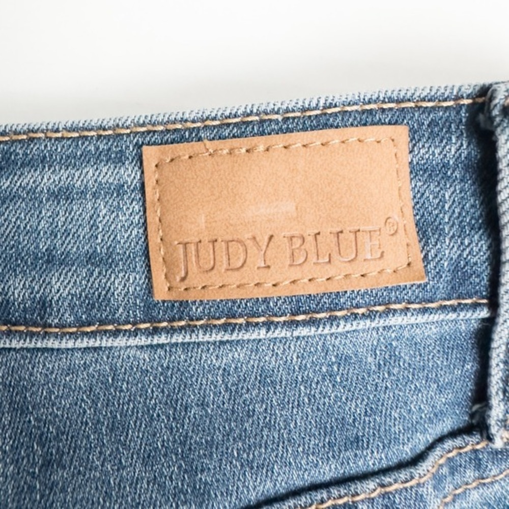 Judy Blue Plaid Cuff Slim Fit Jeans Womens 11/30 Mid Rise Medium Wash Distressed - Picture 12 of 14